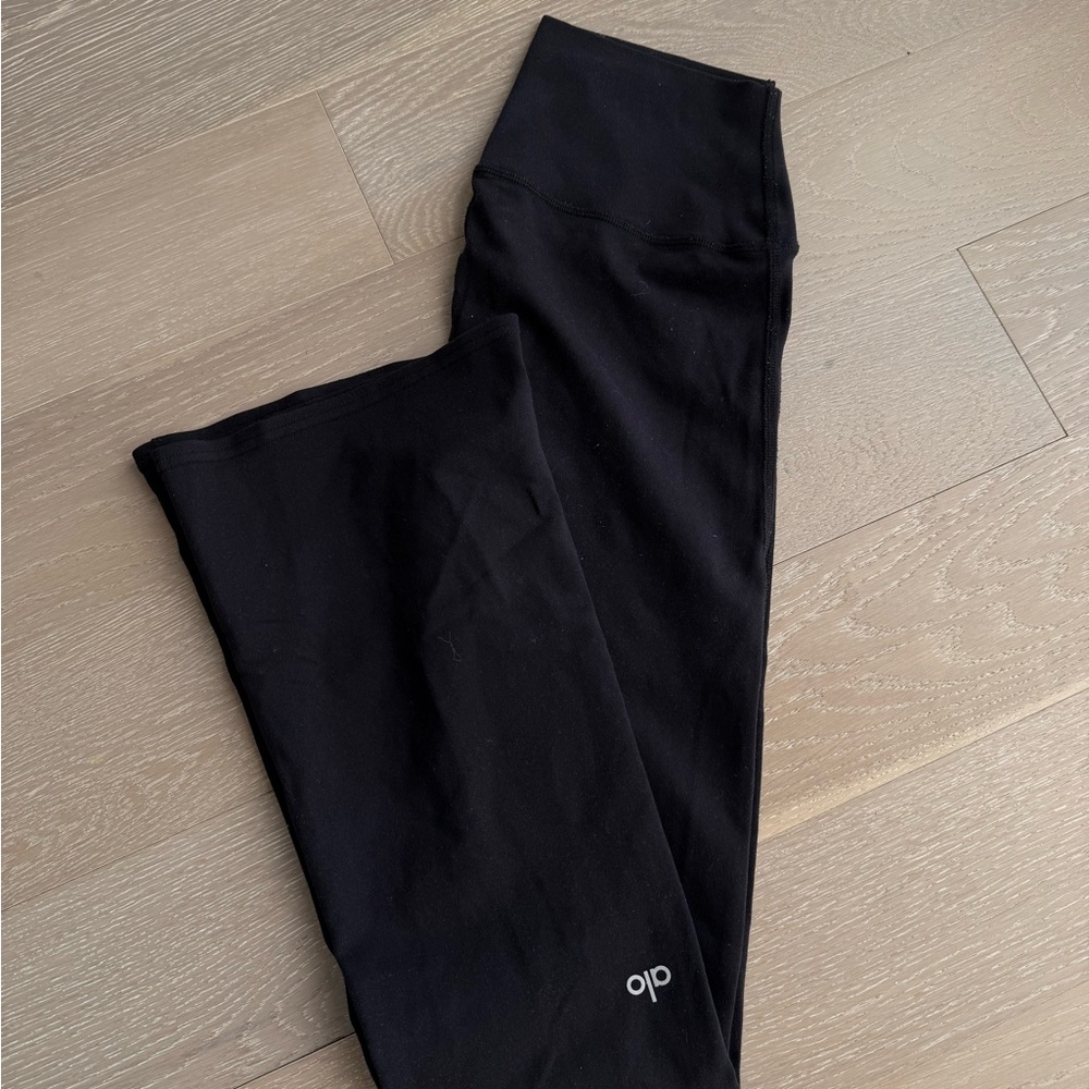 ALO Flare Leggings